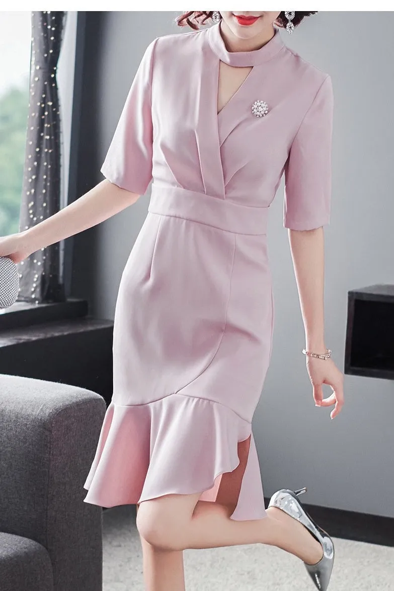 Keyhole Dress W/ Brooch