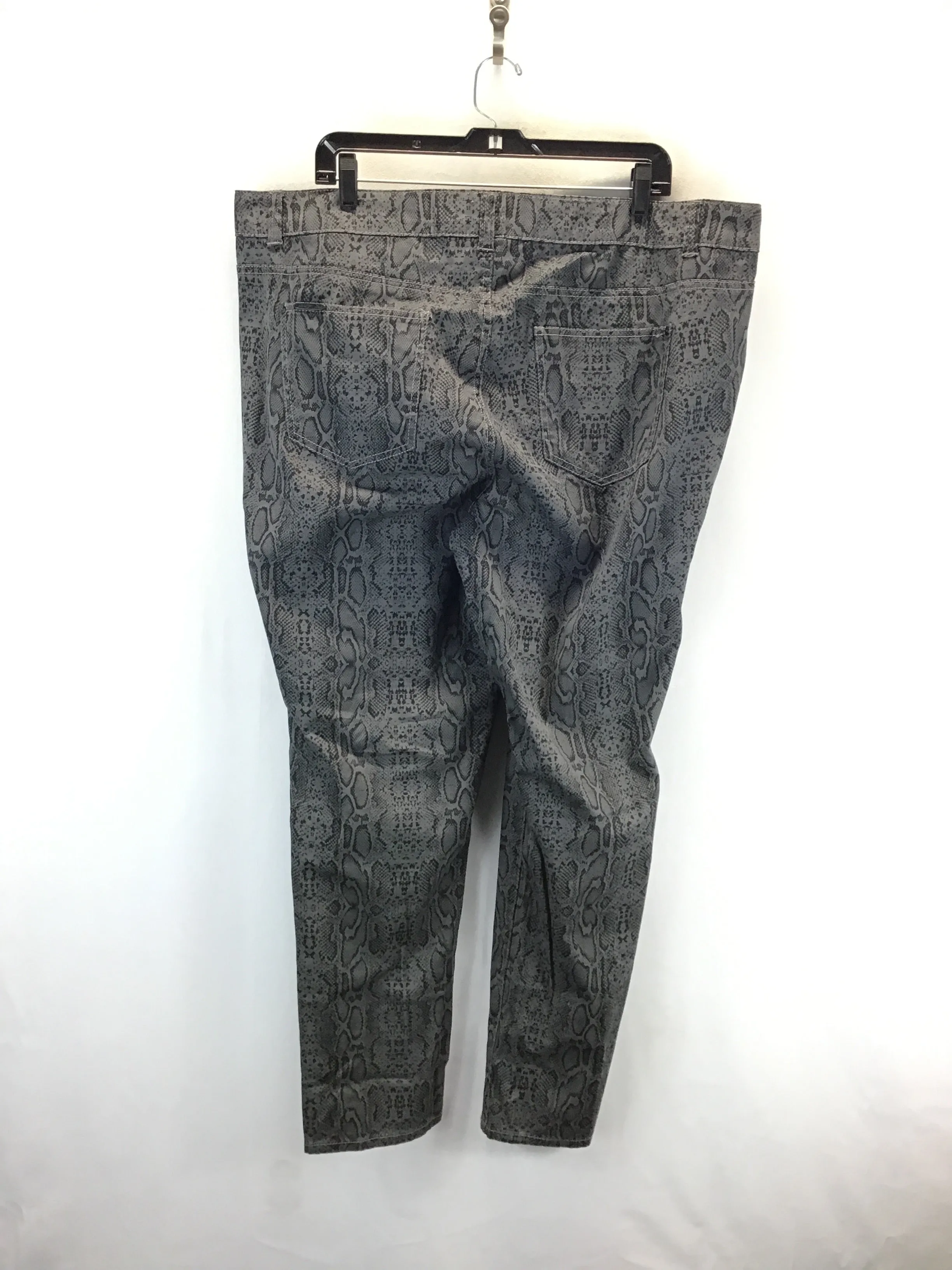 Pants Chinos & Khakis By Celebrity Pink In Black & Grey, Size: 22