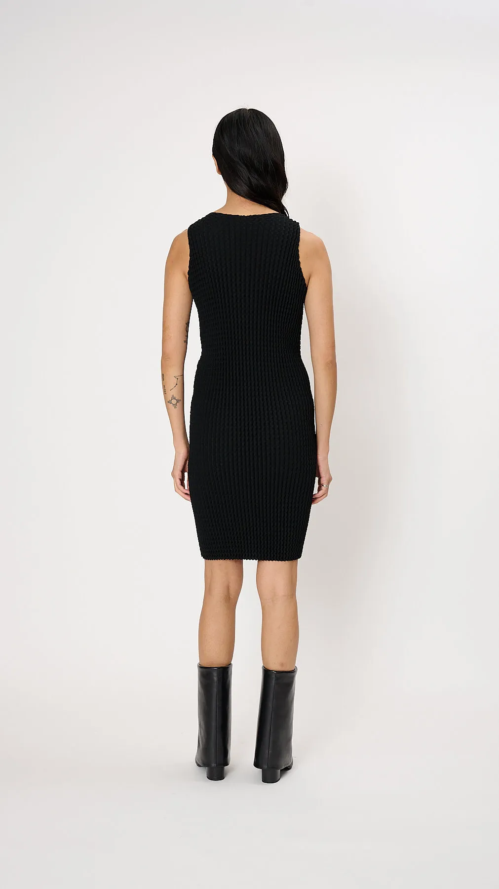 Spongy BK/WT-38 Dress in Black